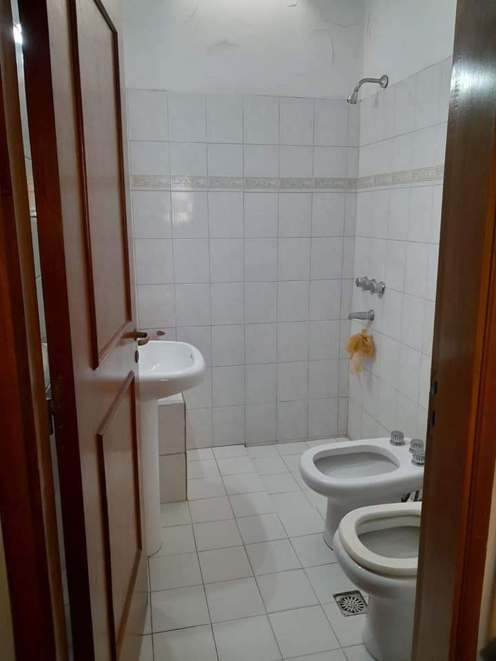 Hermosa Casa en Barrio Colon