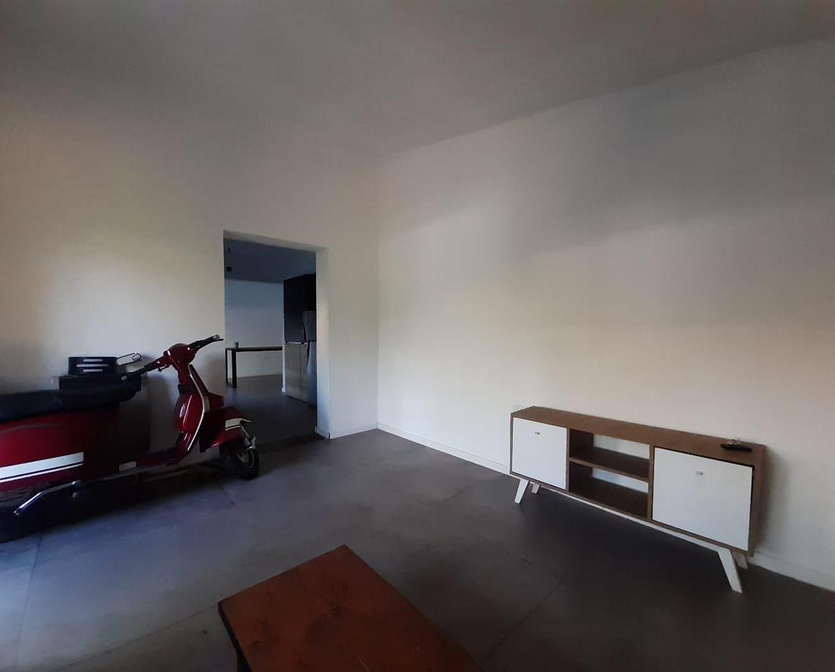 EXCELENTE CASA 2 DORM PLANTA BAJA - Bº EL REFUGIO - MTS AV. RECTA MARTINOLLI