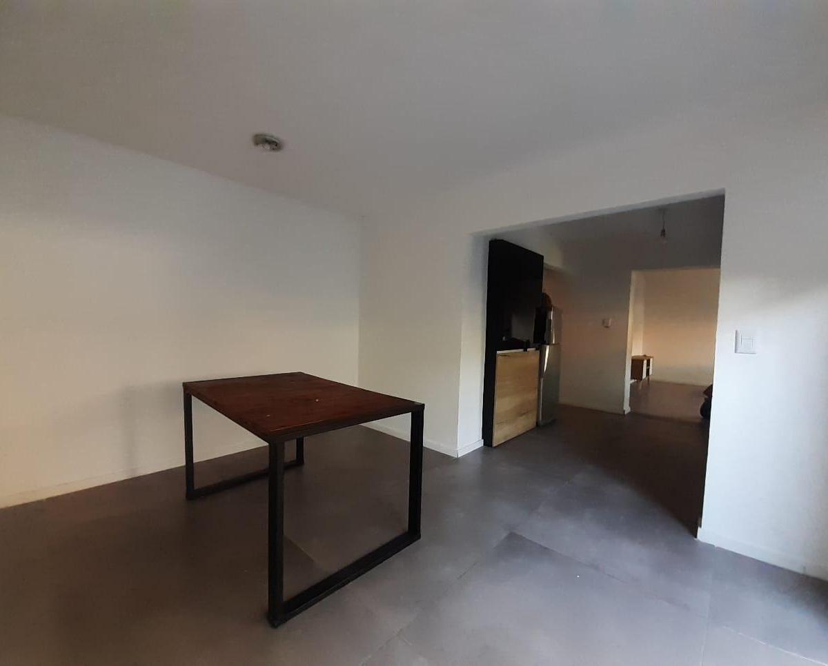 EXCELENTE CASA 2 DORM PLANTA BAJA - Bº EL REFUGIO - MTS AV. RECTA MARTINOLLI