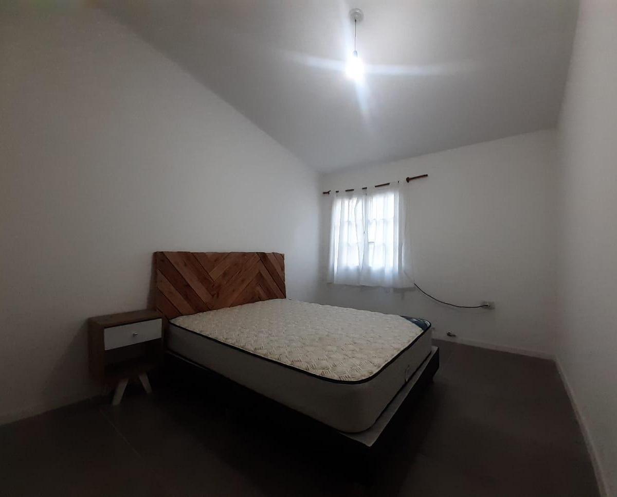 EXCELENTE CASA 2 DORM PLANTA BAJA - Bº EL REFUGIO - MTS AV. RECTA MARTINOLLI