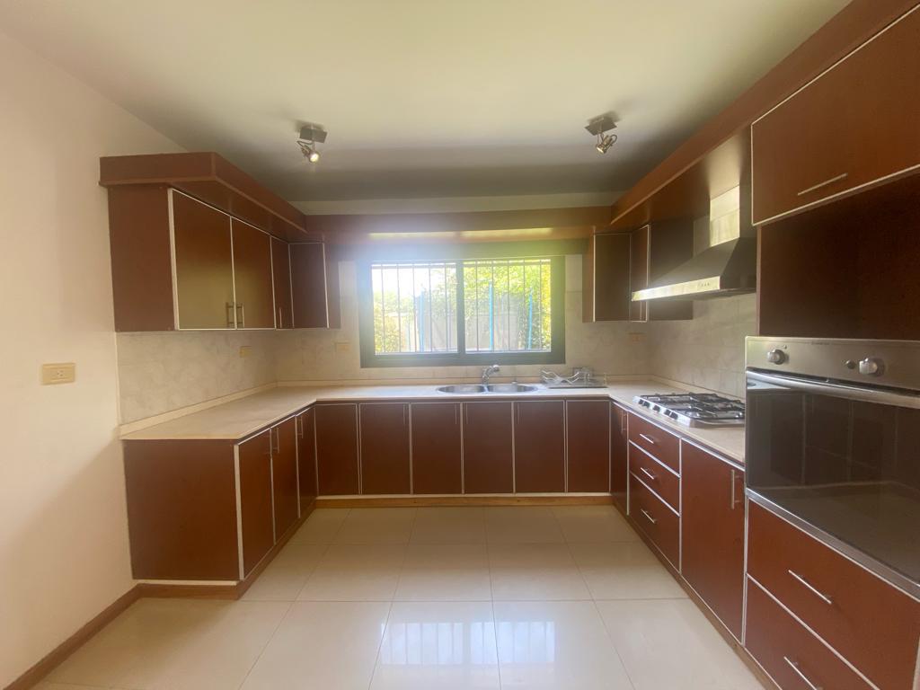 GRAN OPORTUNIDAD - VENTA CASA 4 DORMITORIOS   PISCINA - COMPLEJO CERRADO VILLA BELGRANO