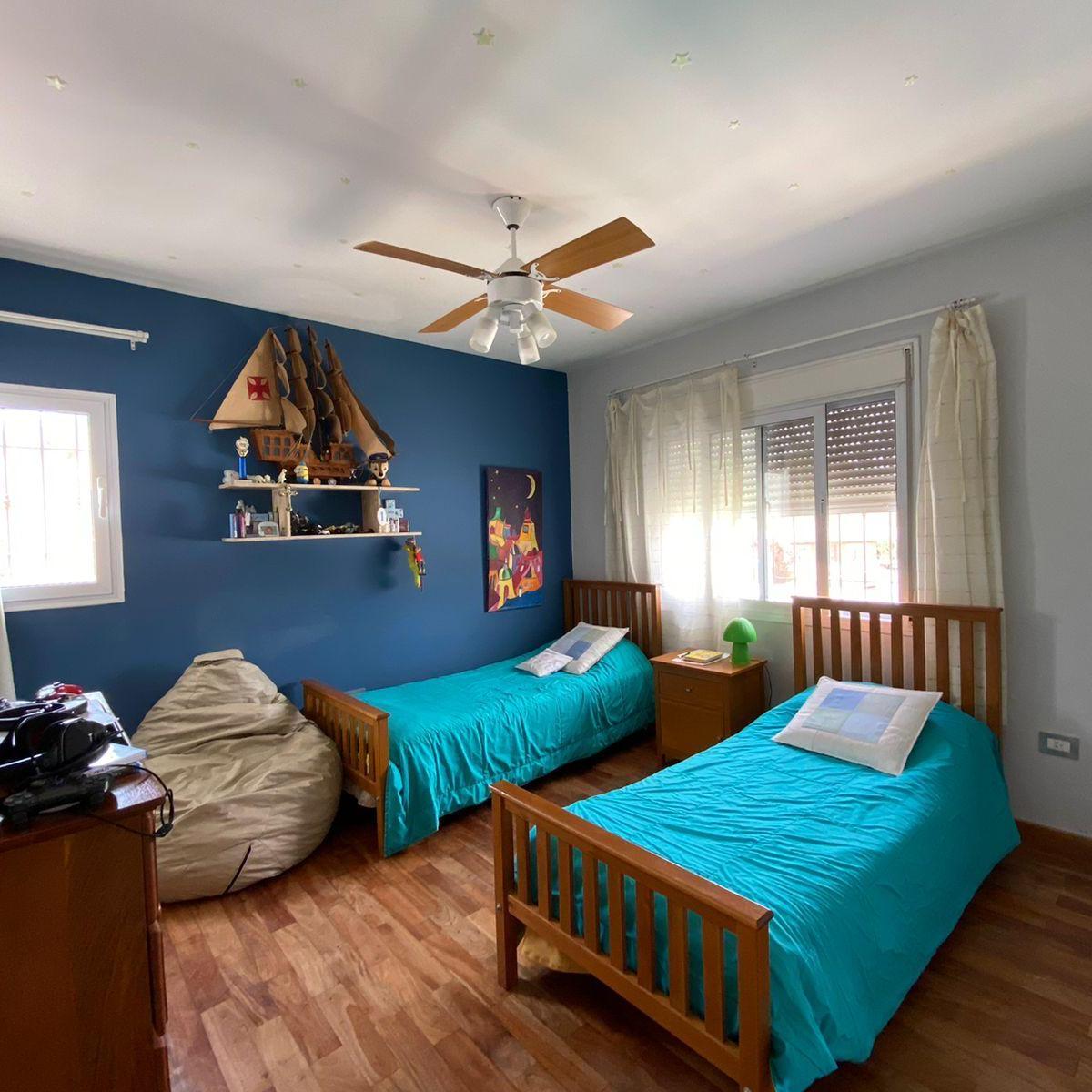 VENTA CASA 4 DORMITORIOS   ESCRITORIO EN LA MEJOR ZONA DE VILLA BELGRANO