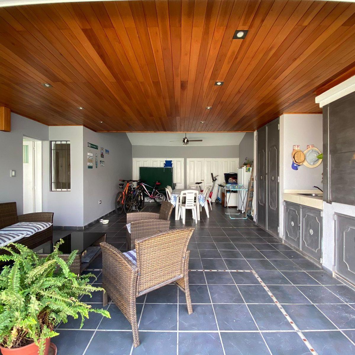 VENTA CASA 4 DORMITORIOS   ESCRITORIO EN LA MEJOR ZONA DE VILLA BELGRANO