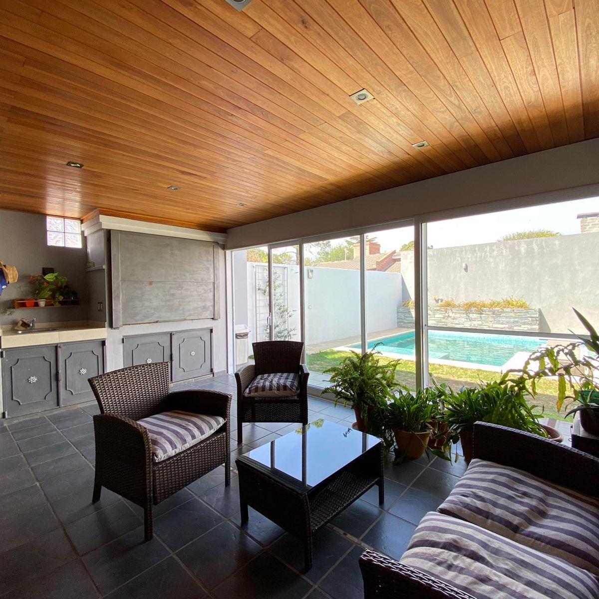 VENTA CASA 4 DORMITORIOS   ESCRITORIO EN LA MEJOR ZONA DE VILLA BELGRANO