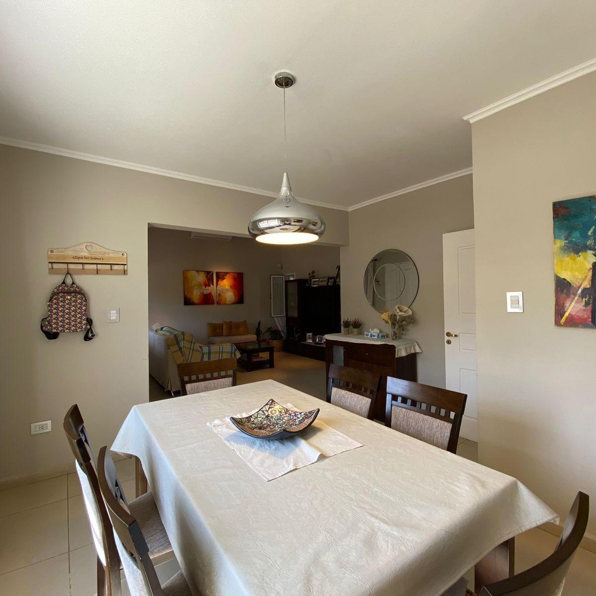 VENTA CASA 4 DORMITORIOS   ESCRITORIO EN LA MEJOR ZONA DE VILLA BELGRANO