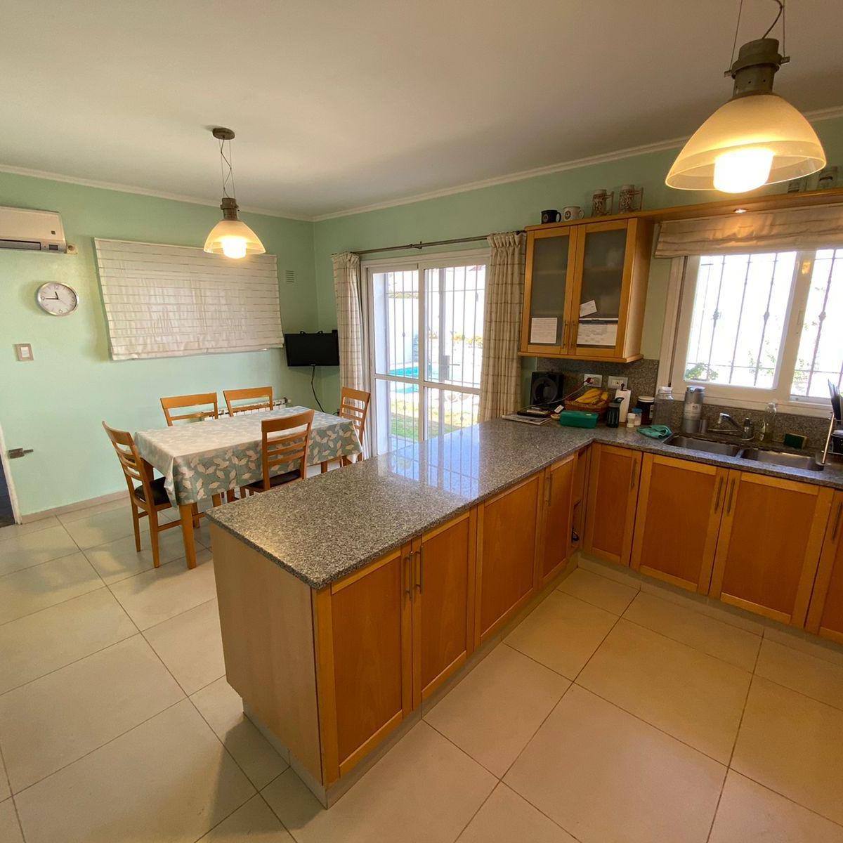 VENTA CASA 4 DORMITORIOS   ESCRITORIO EN LA MEJOR ZONA DE VILLA BELGRANO