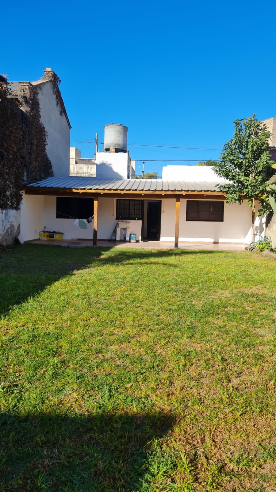 CASA EN VENTA BARRIO JARDÍN! IDEAL INVERSOR 360 METROS CUADRADOS