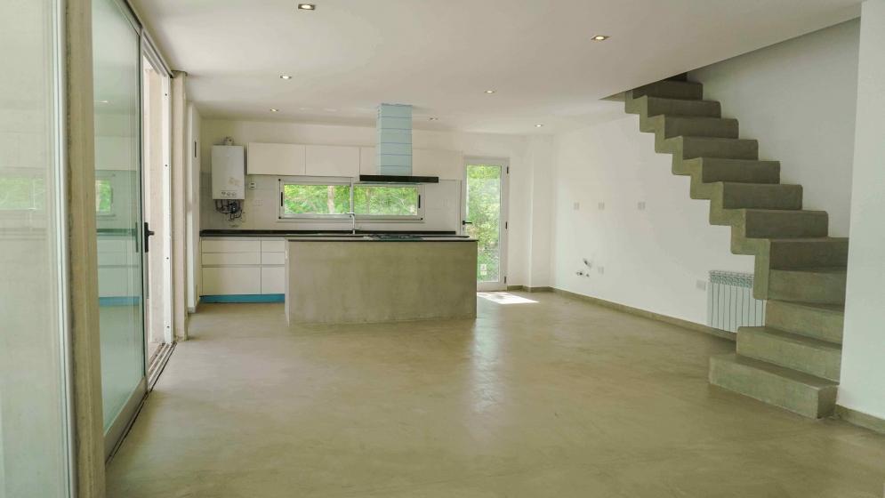 CAROLINA VILLAGE HOUSING CON SEGURIDAD !!!