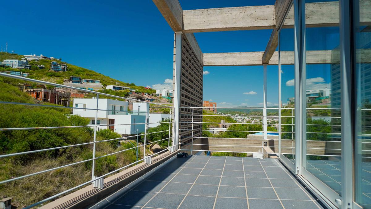 LA CUESTA 3 DORM Y PILETA