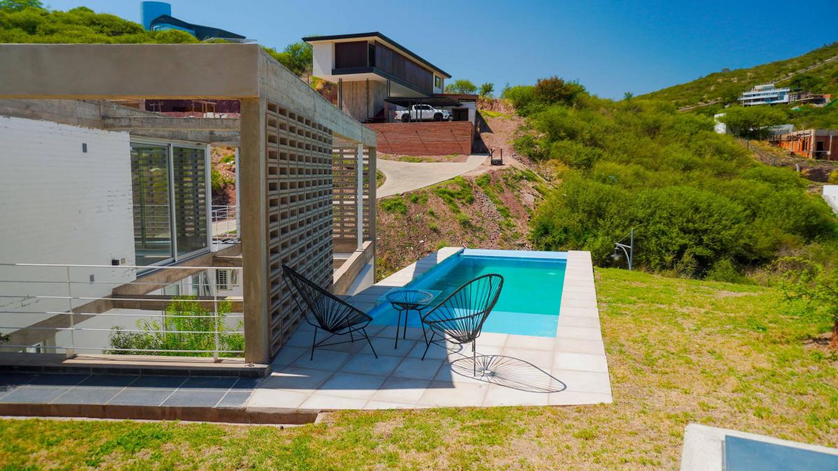 LA CUESTA 3 DORM Y PILETA