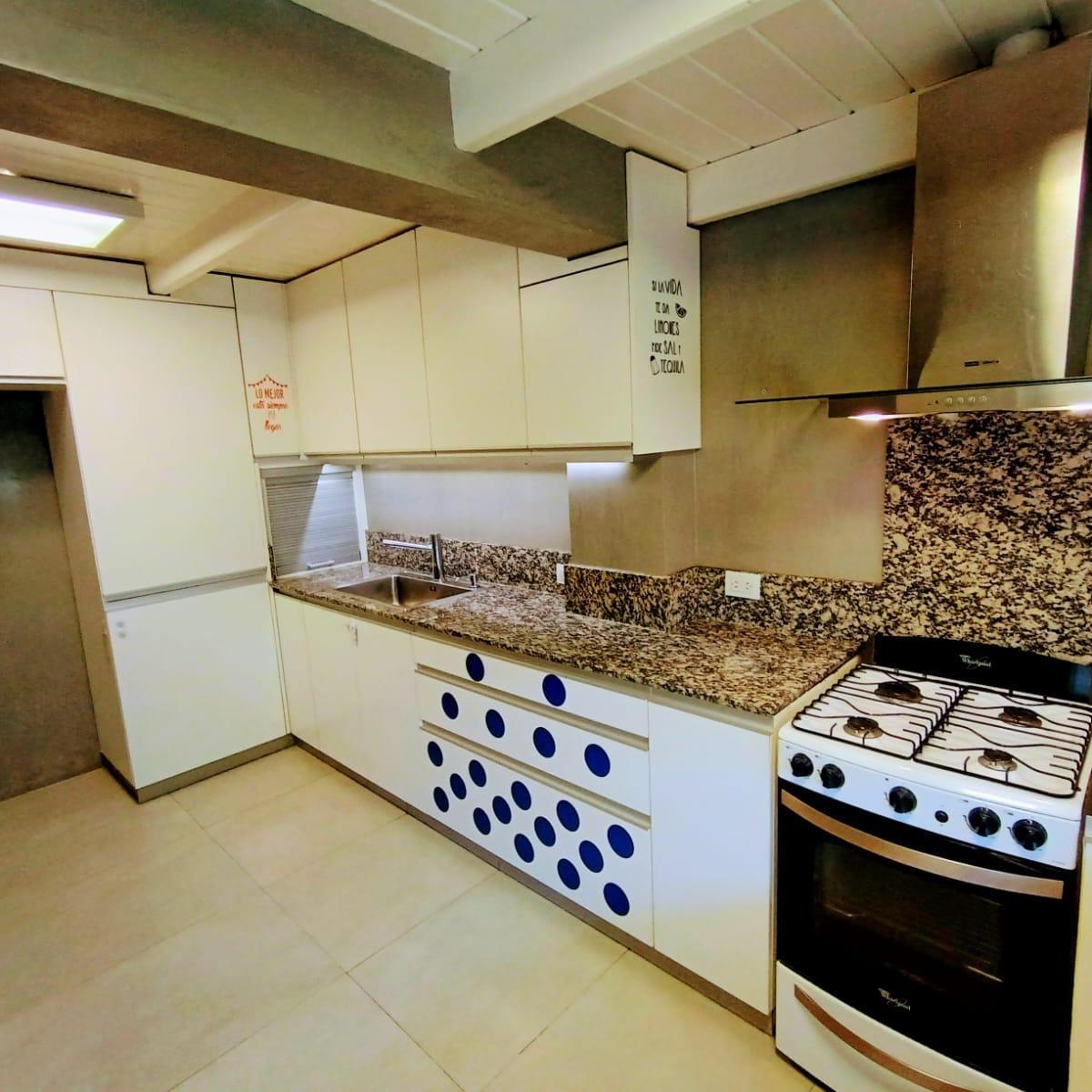 DUPLEX DE 2 DORMITORIOS -VALLE ESCONDIDO