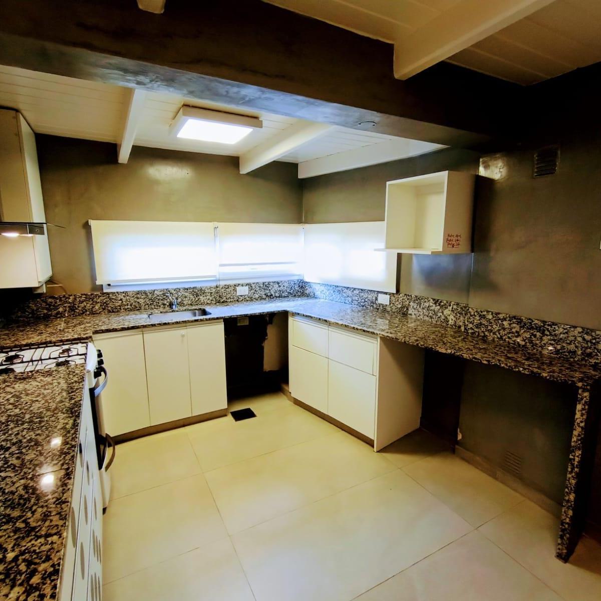 DUPLEX DE 2 DORMITORIOS -VALLE ESCONDIDO
