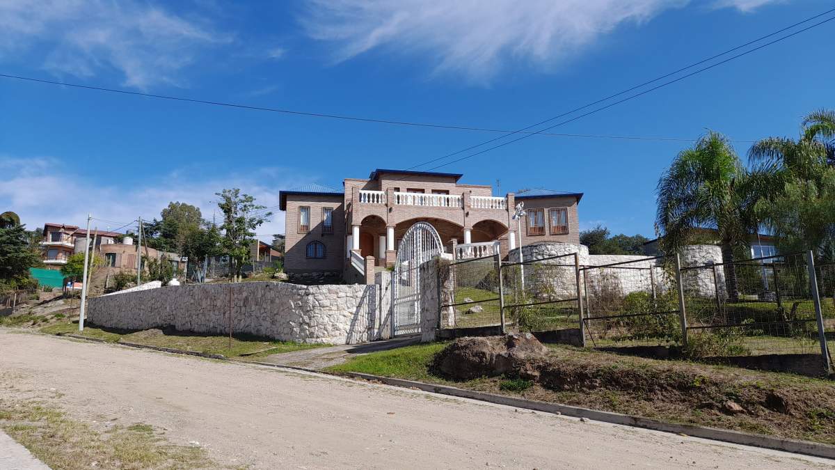 VILLA DEL LAGO EXCLUSIVA PROPIEDAD