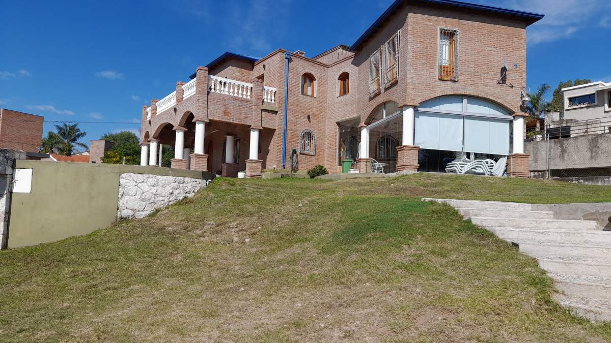 VILLA DEL LAGO EXCLUSIVA PROPIEDAD