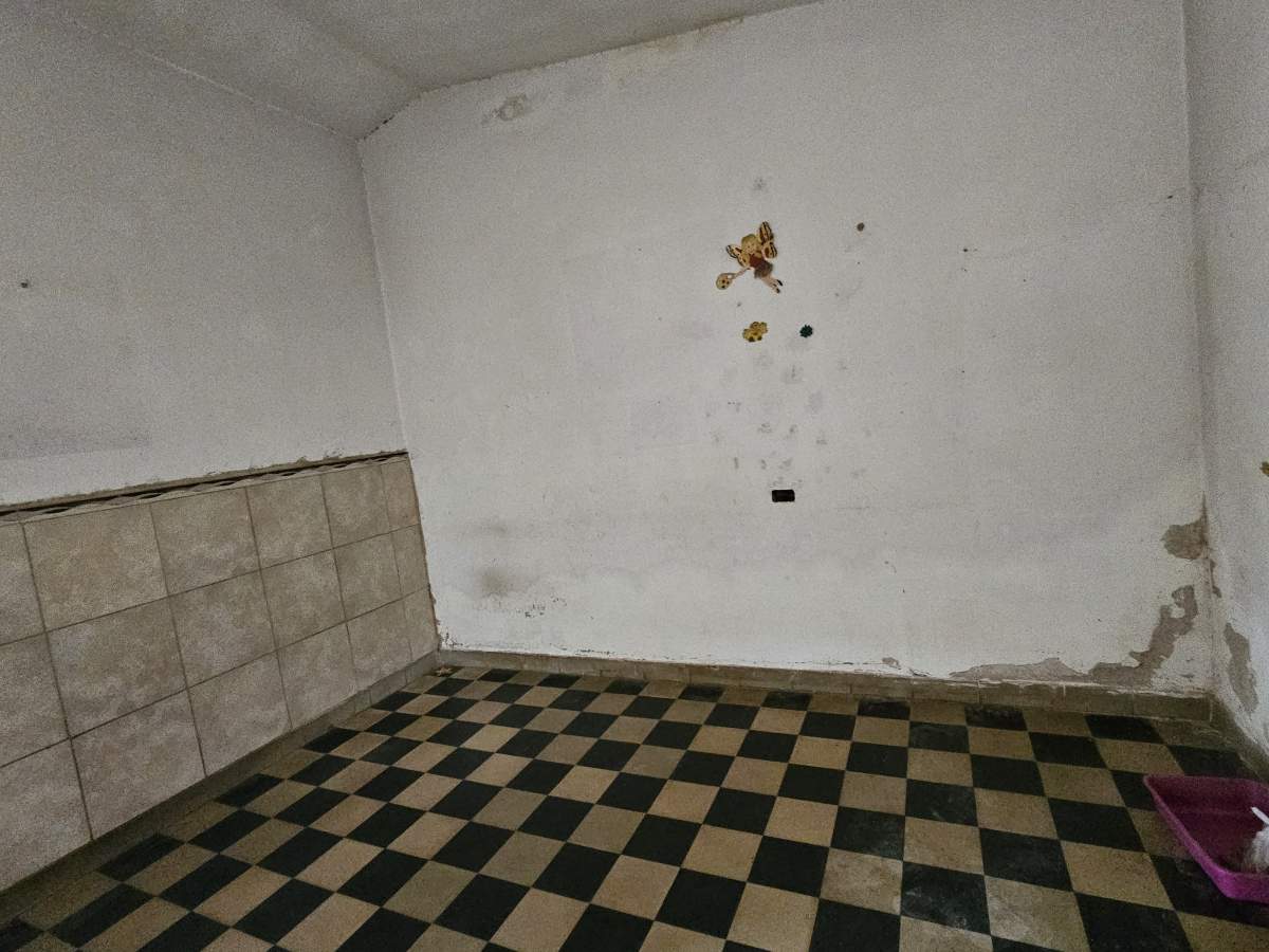 CASA CON GRAN LOTE A 1 CUADRA DE AV.LIBE