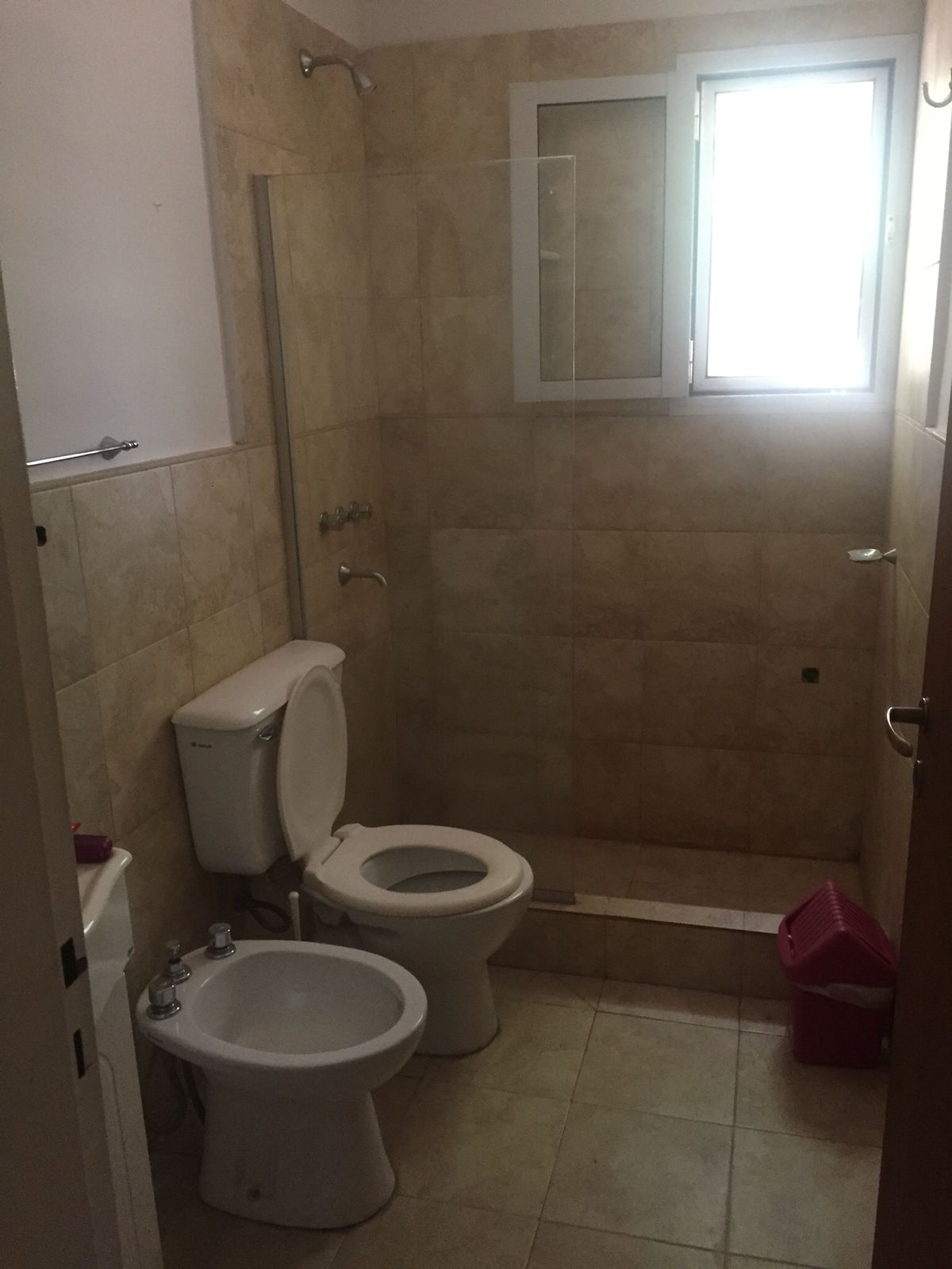 VENTA CASA 3 DORMITORIOS  UNQUILLO